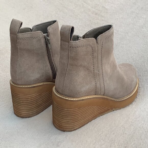 Diba True Comet Ride Circle It Suede Wedge Platform Booties Sz 7.5 NWT - Picture 7 of 16